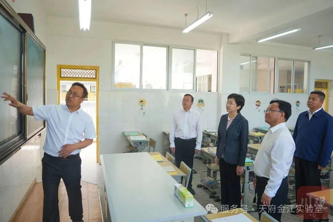 施小琳在攀枝花市、凉山州调研时强调：深挖资源能源潜能、做强特色优势产业，加快培育壮大高质量发展新动能、持续增进民生福祉